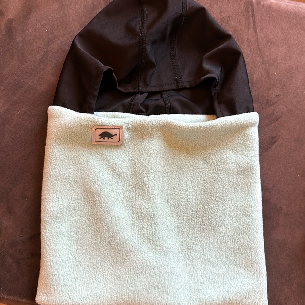 Like new turtle neck wear. Mint green color